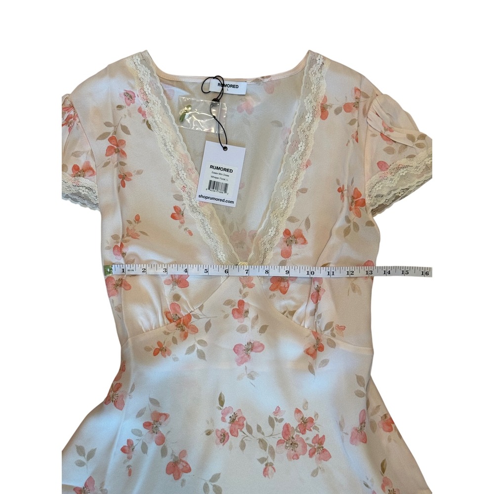 Rumored Essex Mini Dress Whisper Floral Lace Trim V-Neck Cream Pink Large NWT - Picture 8 of 10